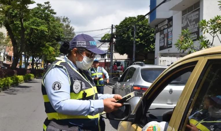 Ibagué fortalece seguridad vial con nuevos implementos para agentes de tránsito 1