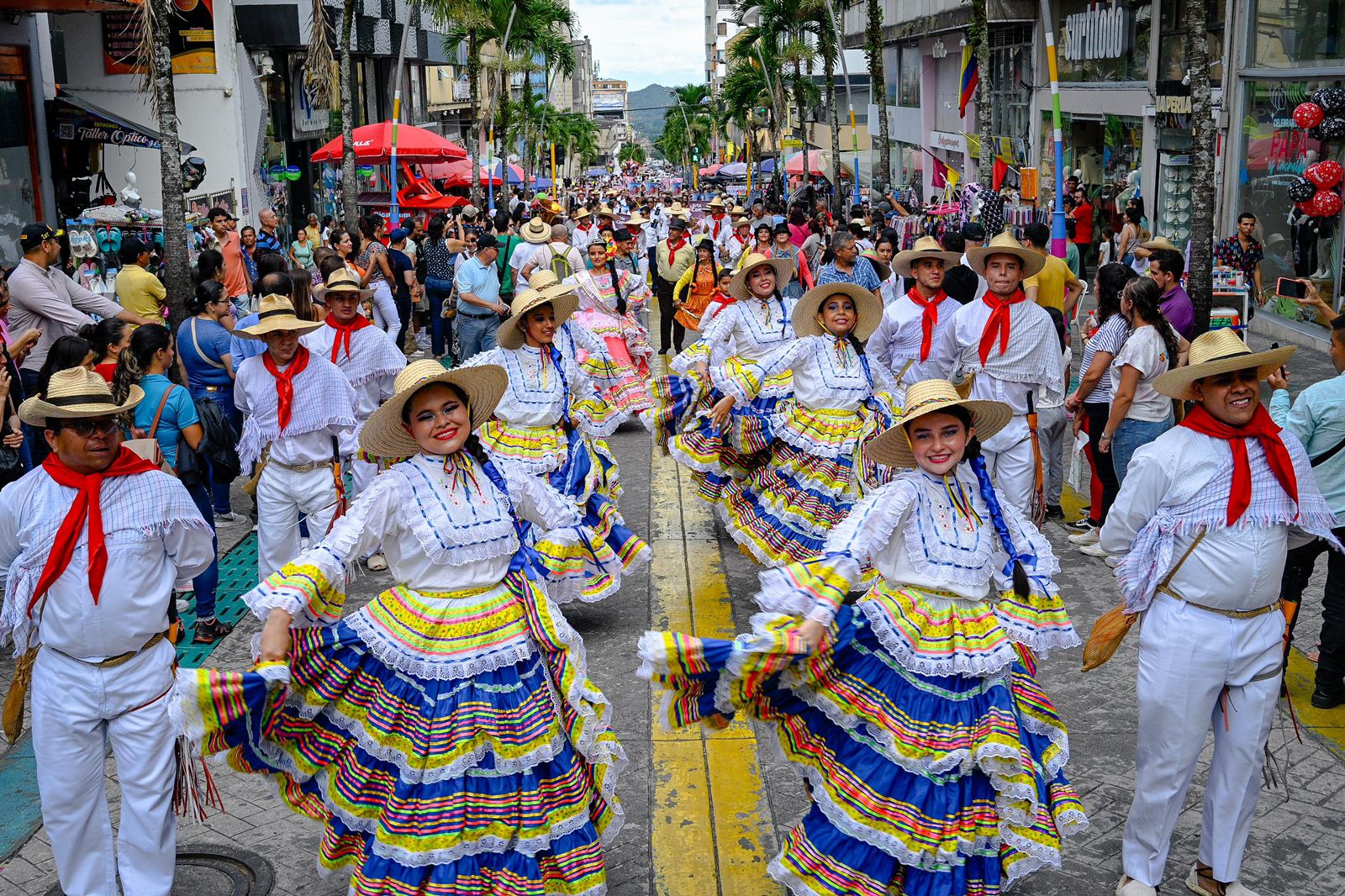 El 50° Festival Folclórico Colombiano reunirá a más de seis mil artistas 5