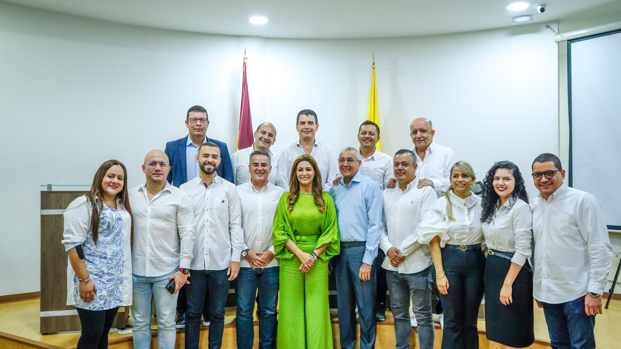 Gobernadora del Tolima vela por la inversión y la paz en clausura de sesiones extraordinarias 1