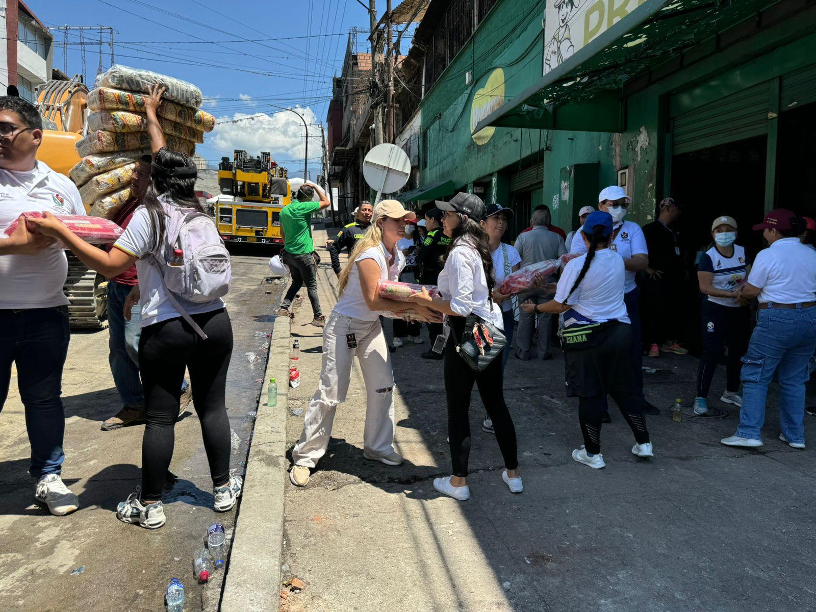 Apoyo integral a afectados de incendio de calle 19 hace Secretaría del Interior del Tolima 1