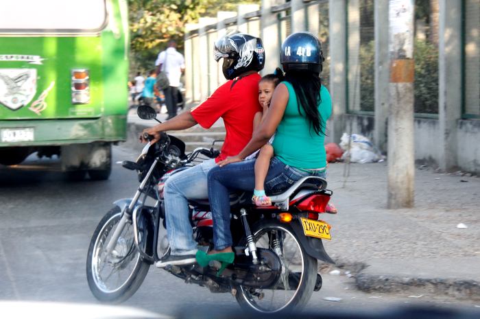 Movilidad de Ibagué reitera que niños menores de 7 años no pueden transportarse en motos 1