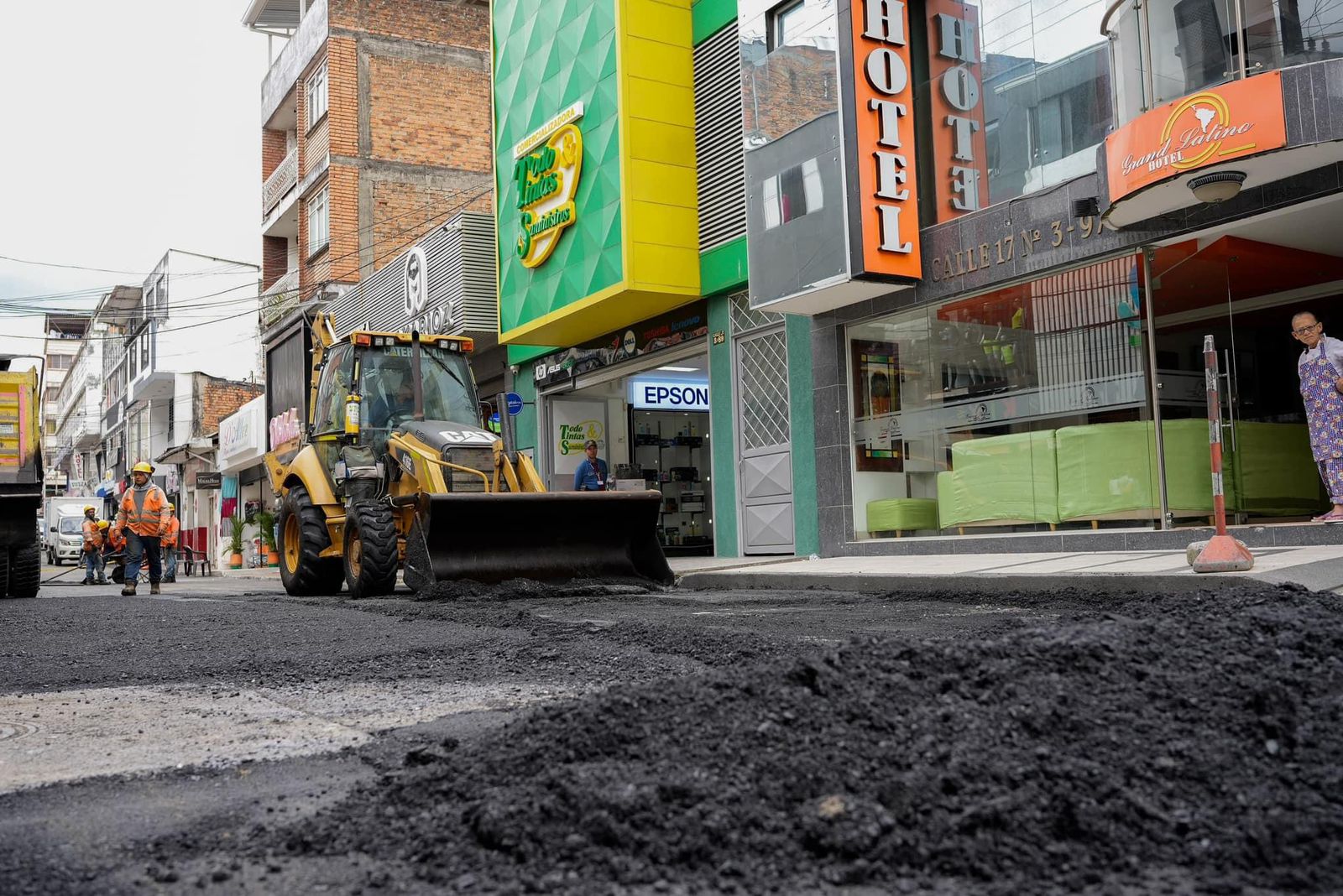 Alcaldesa anuncia que recursos del puente de la 60 serán destinados a la malla vial: prioriza la vía El Salado 1