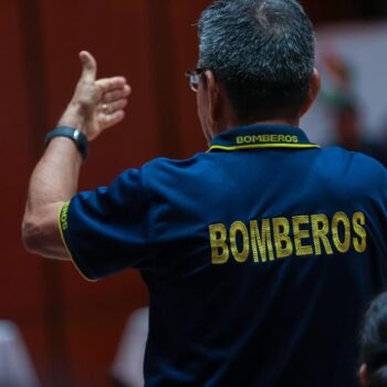 Bomberos voluntarios reciben equipos de la Gobernación del Tolima en plena temporada de incendios 4