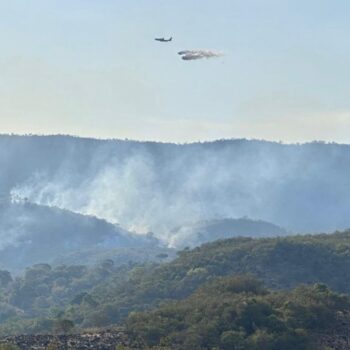 Unidad Nacional para la Gestión del Riesgo acompaña puntos críticos y refuerza acciones en Tolima por incendios 3
