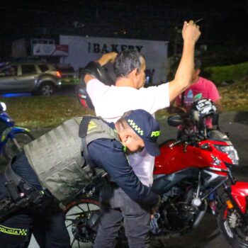 Alcaldesa de Ibagué patrulló con la Policía las calles de la ciudad, para combatir la delincuencia 2
