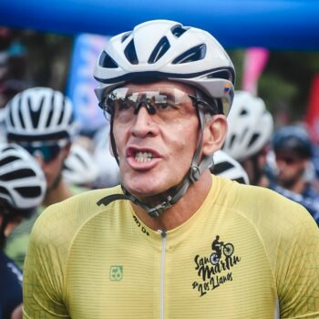 Galería del Gran Fondo Ciudad Musical de ciclismo: Gobernadora dio el banderazo de salida 17