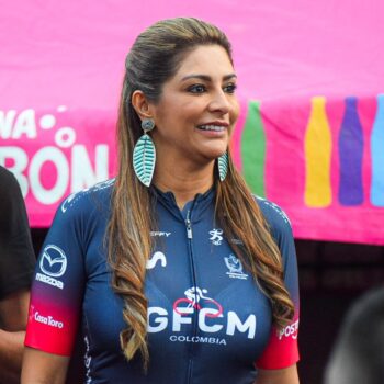 Galería del Gran Fondo Ciudad Musical de ciclismo: Gobernadora dio el banderazo de salida 4