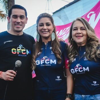 Galería del Gran Fondo Ciudad Musical de ciclismo: Gobernadora dio el banderazo de salida 10