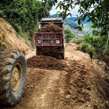 Roncesvalles trabaja en varios frentes para mejorar sus vías terciarias 4