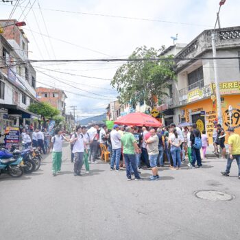 Alcaldesa logra acuerdos con la comunidad del Restrepo y levanta bloqueo de la Sexta 2