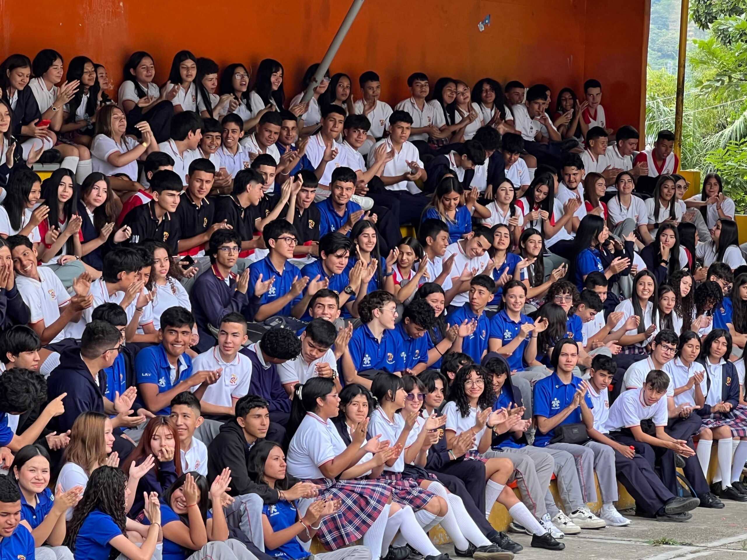 Más de 11.000 estudiantes aprenden sobre el uso responsable de redes sociales 1