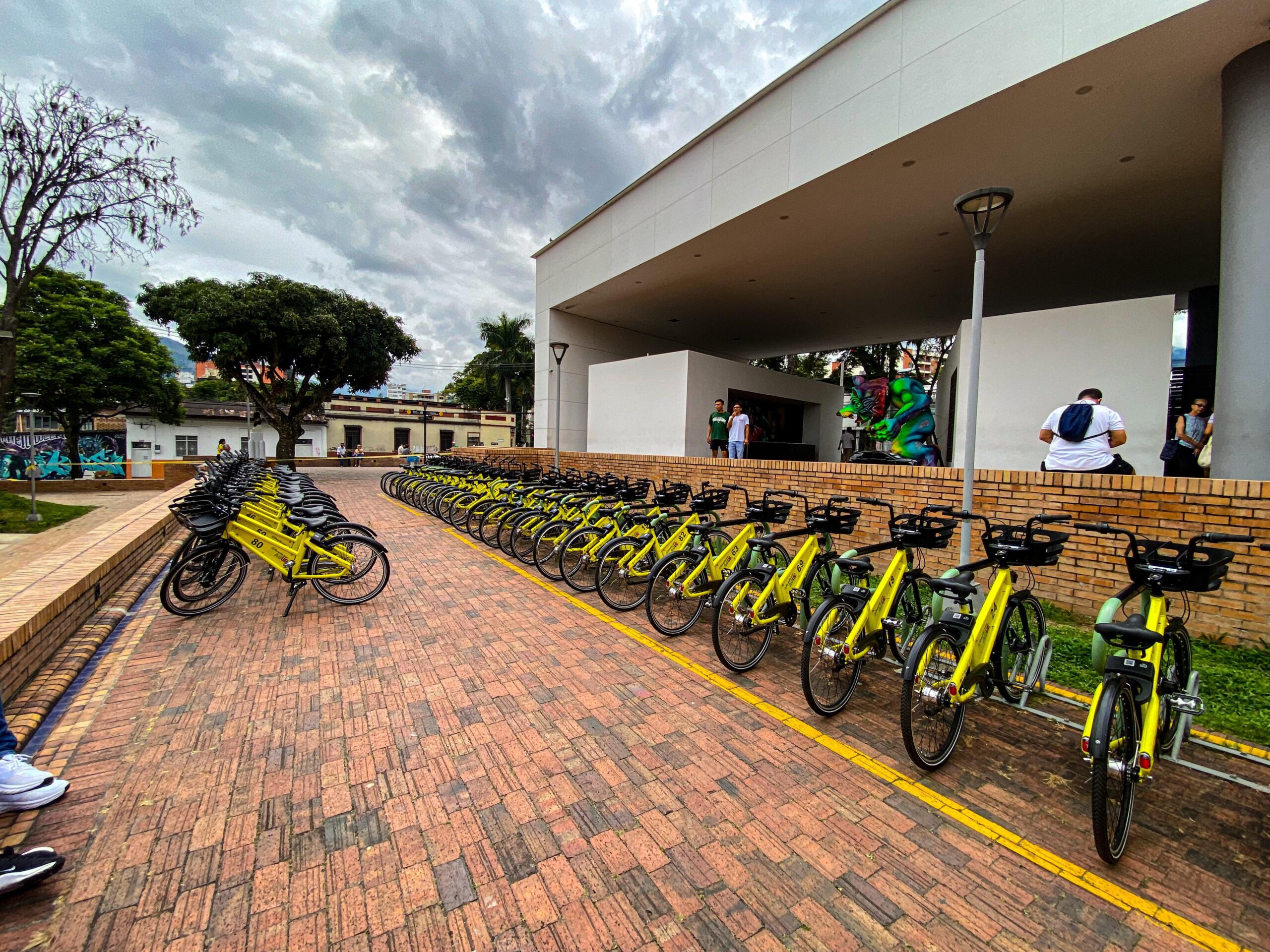Rechazan hurto elementos de bicicletas en estaciones de Belén y C.C. La Estación 1