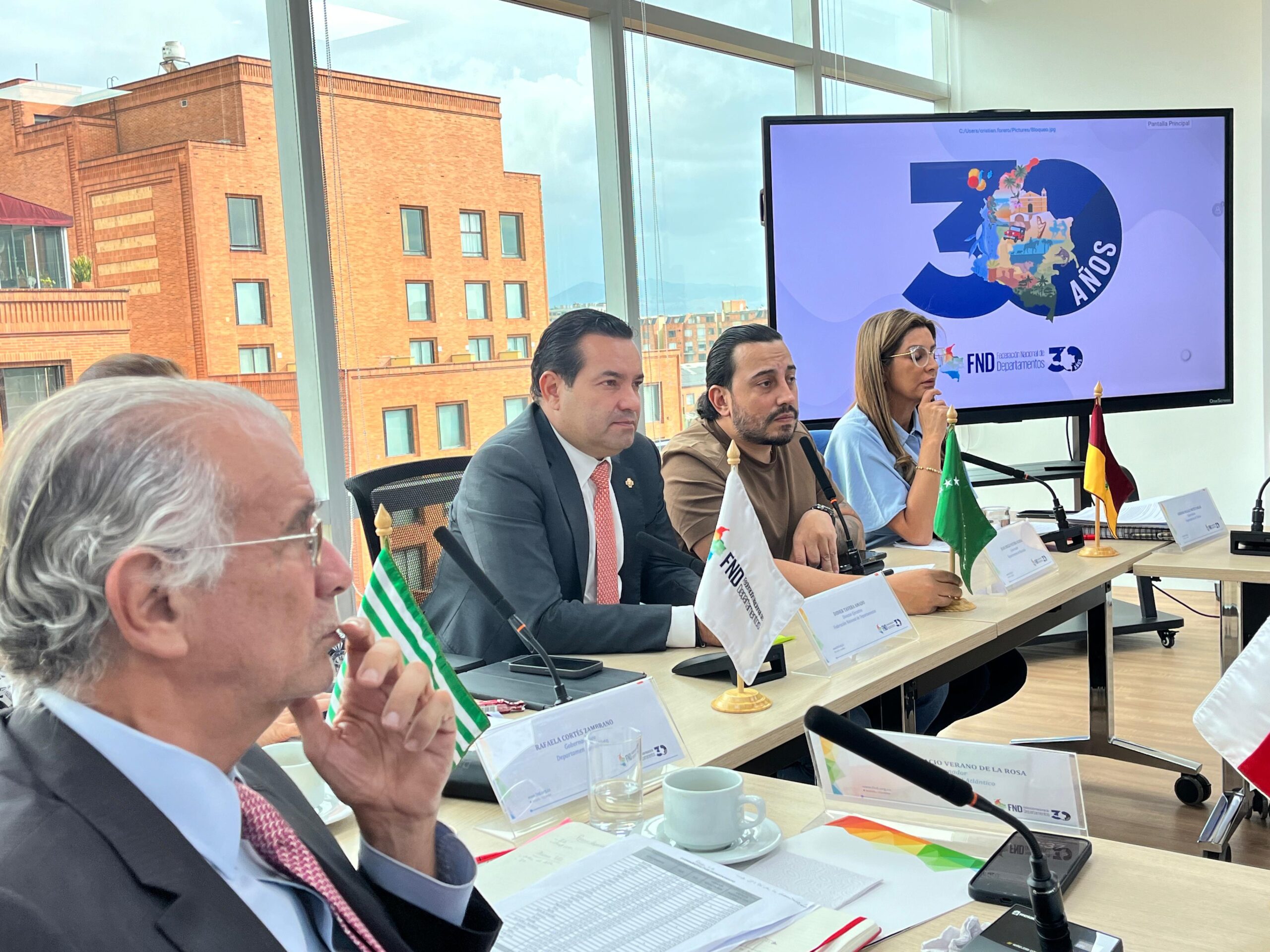“Es un ‘raponazo’ a los departamentos”: gobernadores sobre Presupuesto de Regalías para bienio 2025-2026 1