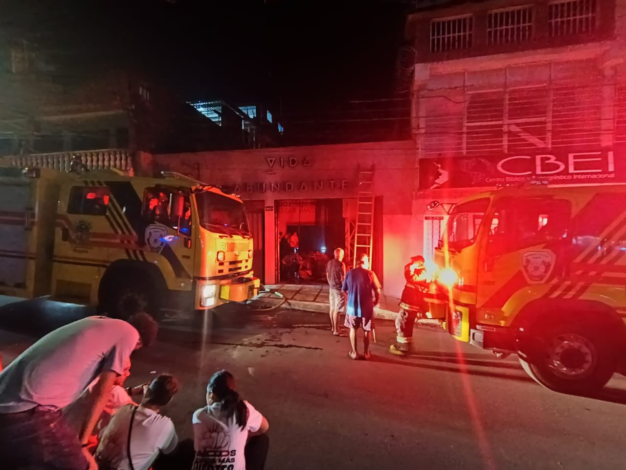 Incendio en centro de oración en el barrio Jordán fue controlado por Bomberos 1