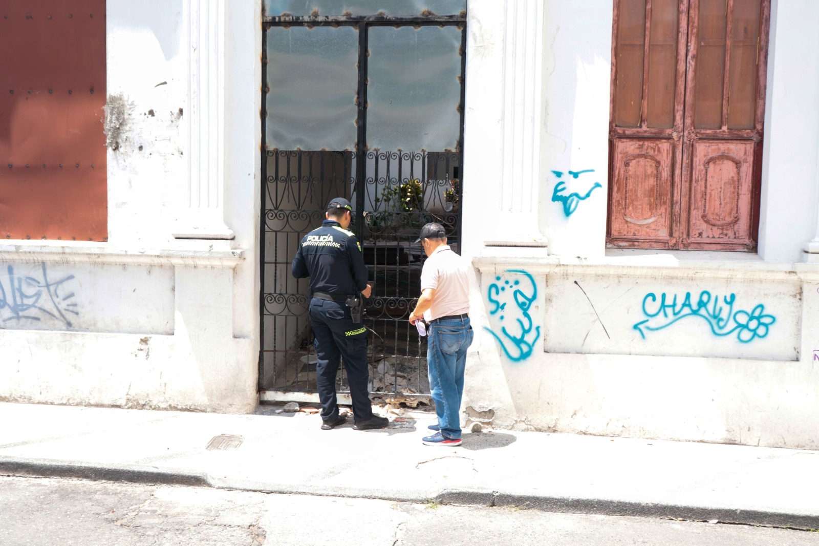 Por estado de abandono e inseguridad, Alcaldía inicia proceso contra propietarios de antigua Clínica Minerva 4