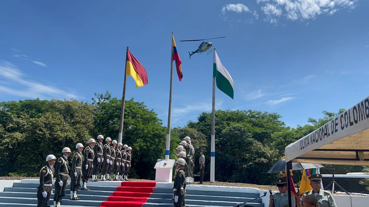 Policía rindió homenaje a 33 uniformados fallecidos en la tragedia de Armero hace 39 años 3