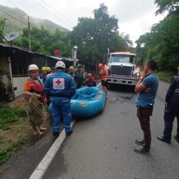 Creciente del sumapaz dejó atrapado a hombre por casi 18 horas 6