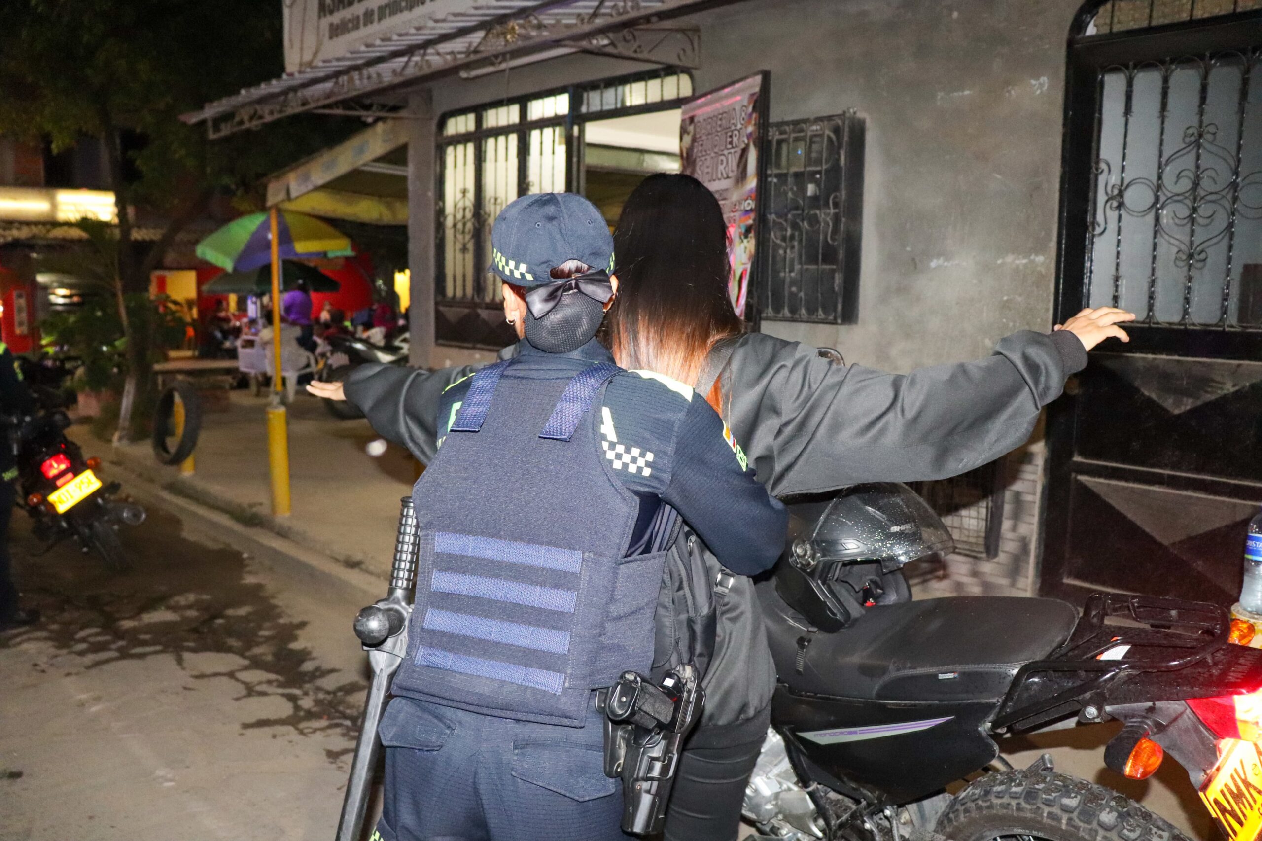 19 capturas, la incautación de un arma de fuego y más de 2 kilos de marihuana: balance del fin de semana en Ibagué 4