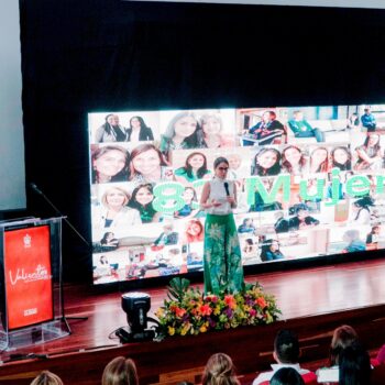 ”Valientes son las niñas que denunciaron a un profesor por abuso”: emotivo mensaje de gobernadora 3