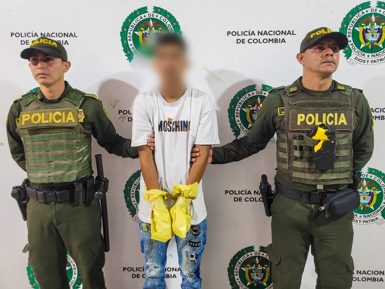 Capturan a hombre como responsable de lesionar a dos individuos en el barrio la Estación 1