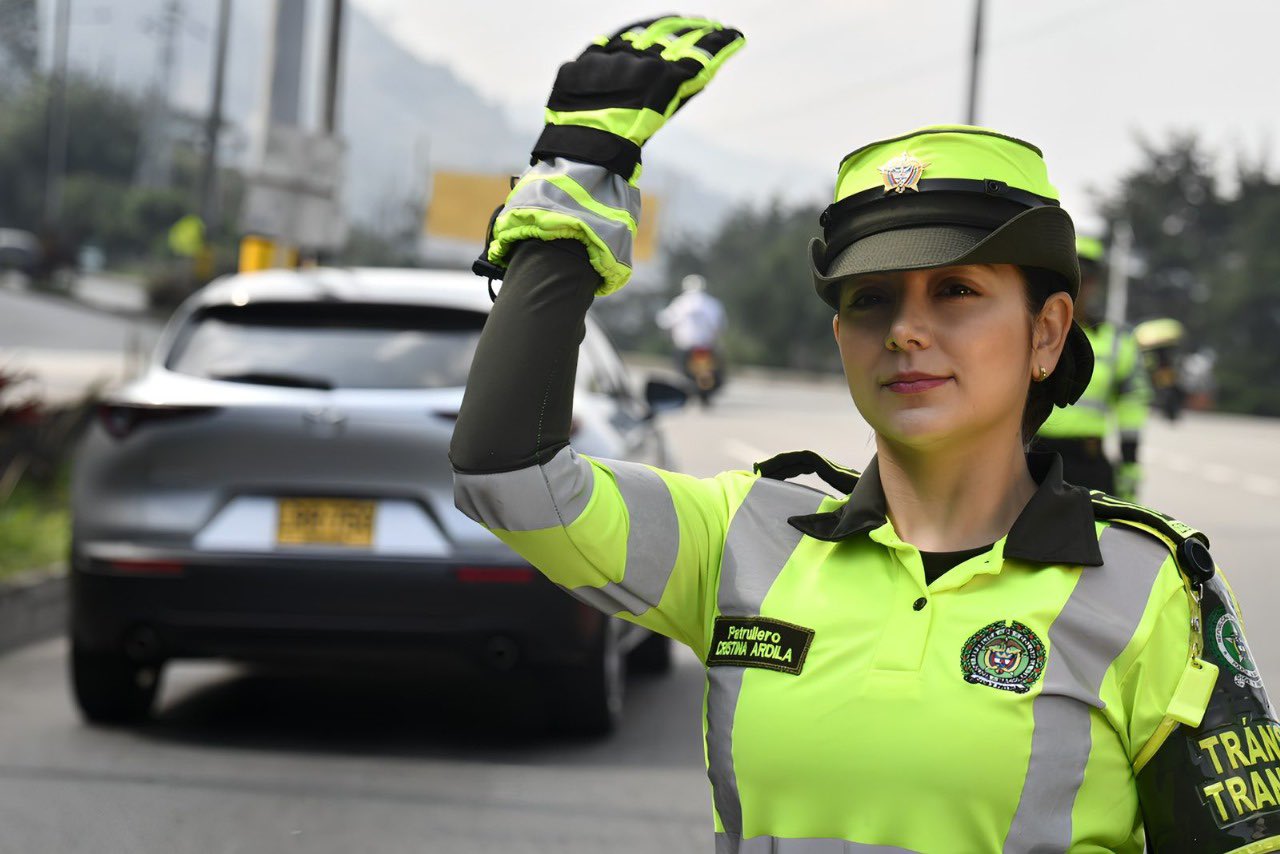 Policía Tolima implementó medidas especiales en los ejes viales para este puente festivo  1