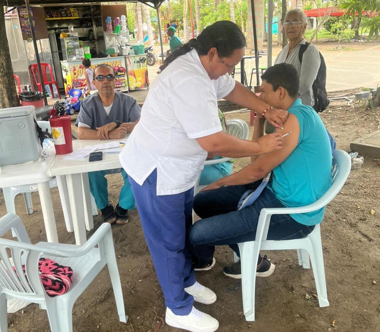 La vacunación en el Tolima avanza como herramienta vital para frenar la fiebre amarilla 7