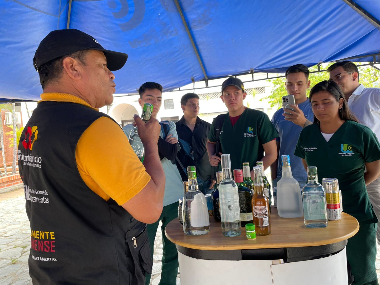 Tour Anticontrabando, en doble jornada, visitó la Universidad Cooperativa de Colombia 1