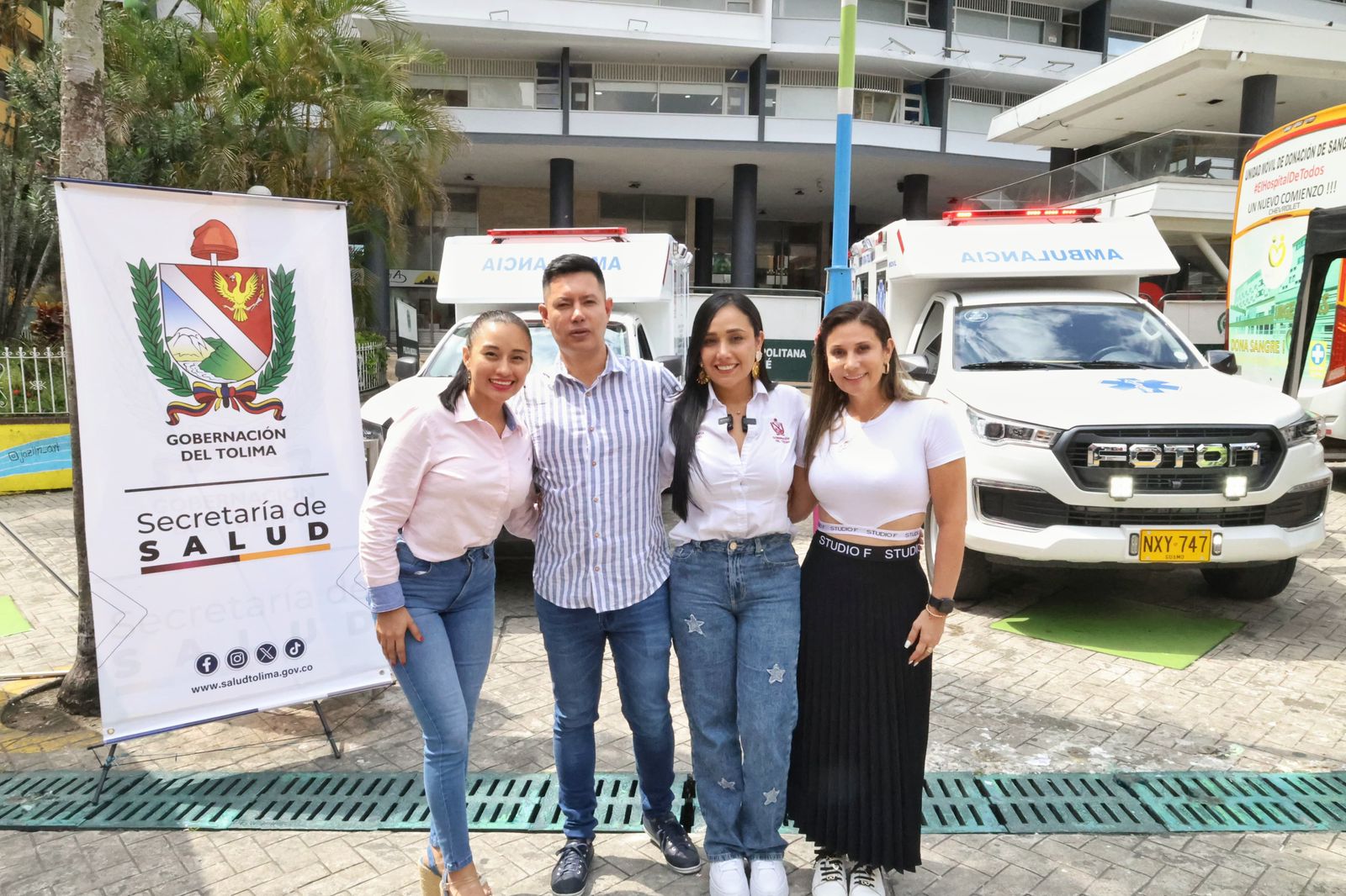 Gobernación del Tolima cierra el año con la entrega dos ambulancias nuevas para Rovira y Casabianca 4