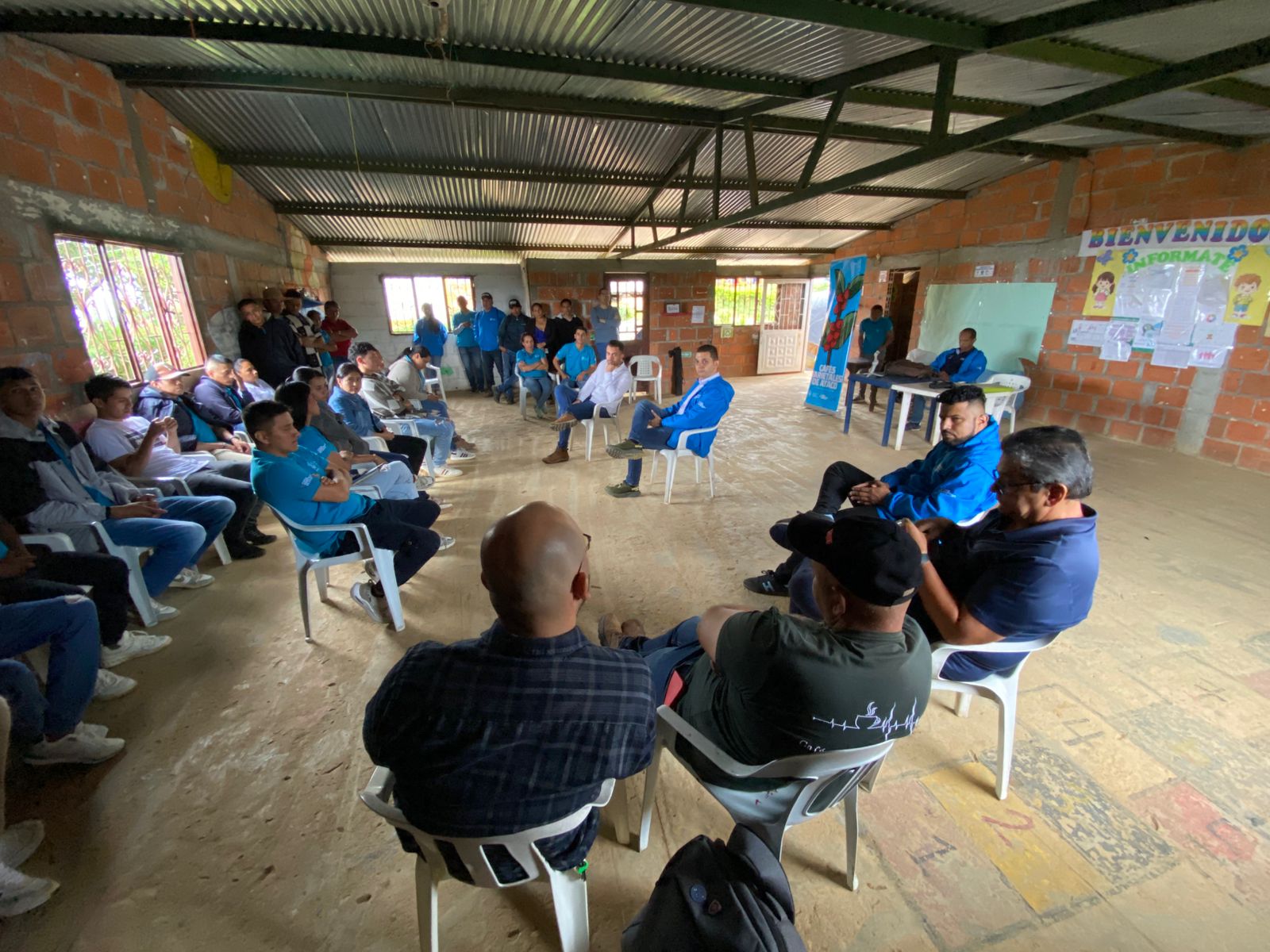 40 jóvenes cafeteros de Ataco fortalecen conocimientos empresariales de la mano de la Gobernación del Tolima 9