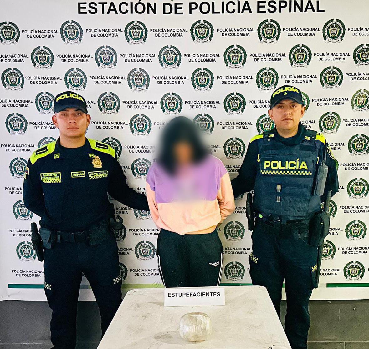 Una mujer fue capturada en Espinal con 828.7 gramos de marihuana en un maletín 1