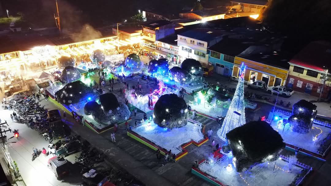 No te quedes sin disfrutar la decoración navideña en municipios del Tolima 1