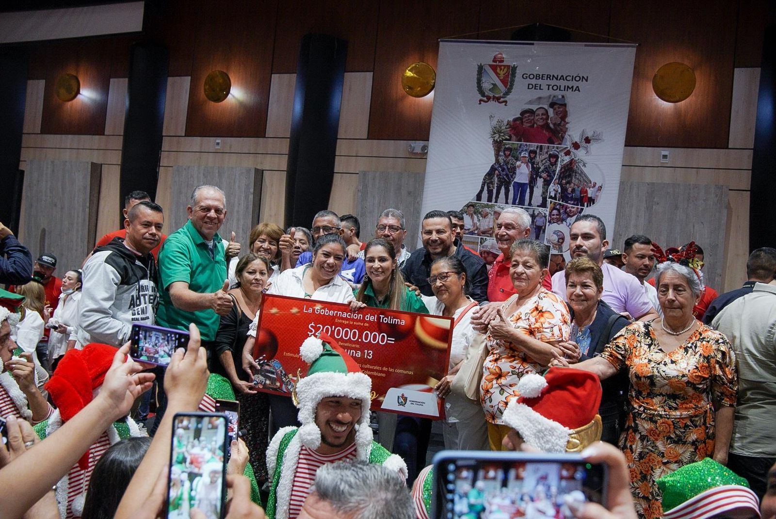 Tres comunas de Ibagué fueron ganadoras del Concurso de las Mejores Cuadras Navideñas 3