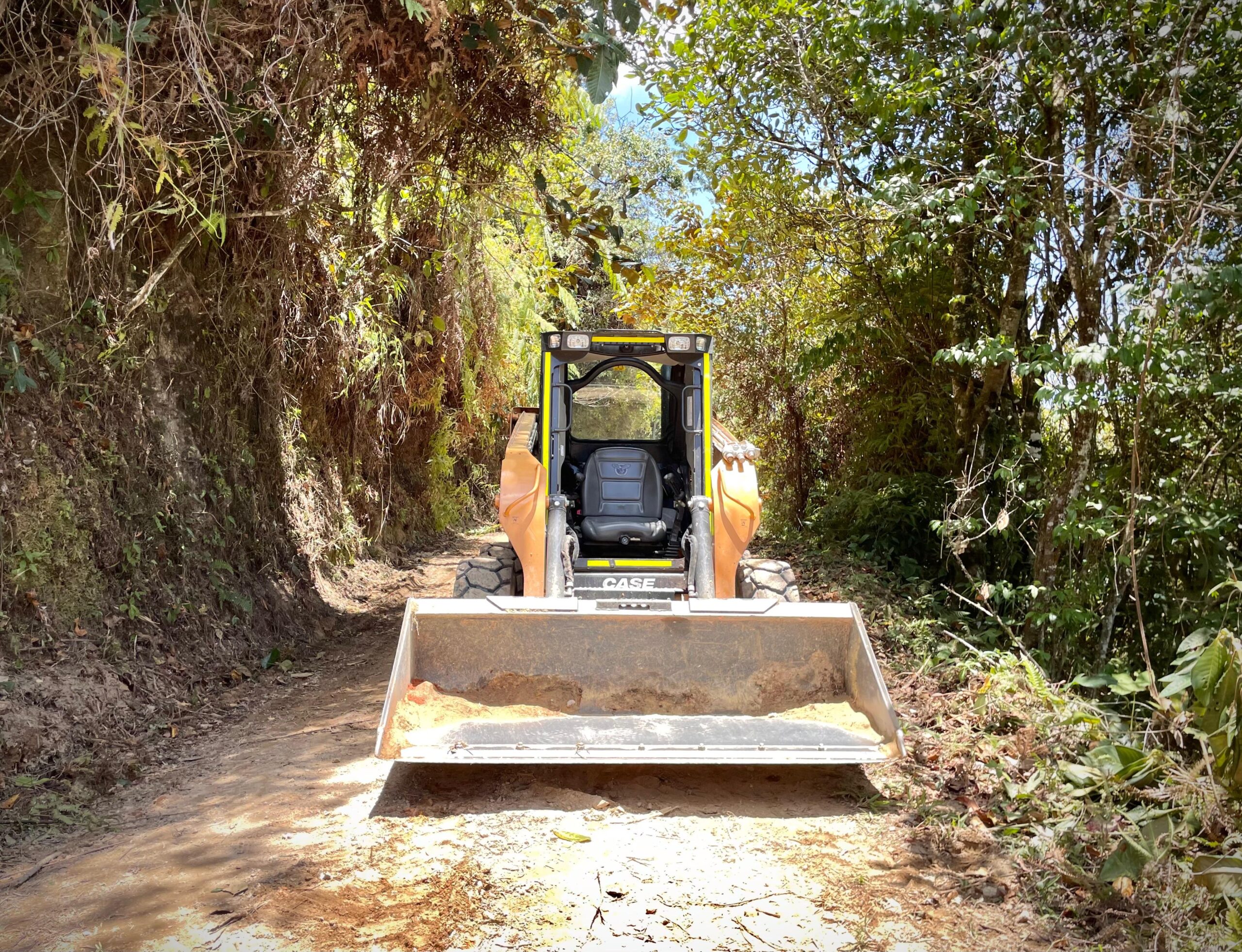 Alcaldía de Ibagué mejora 250 kilómetros de vías rurales en seis meses 1