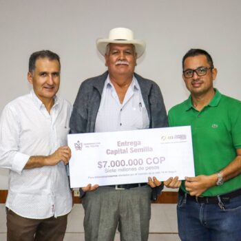La Navidad le llegó a 10 comerciantes damnificados de la calle 19 de Ibagué 6