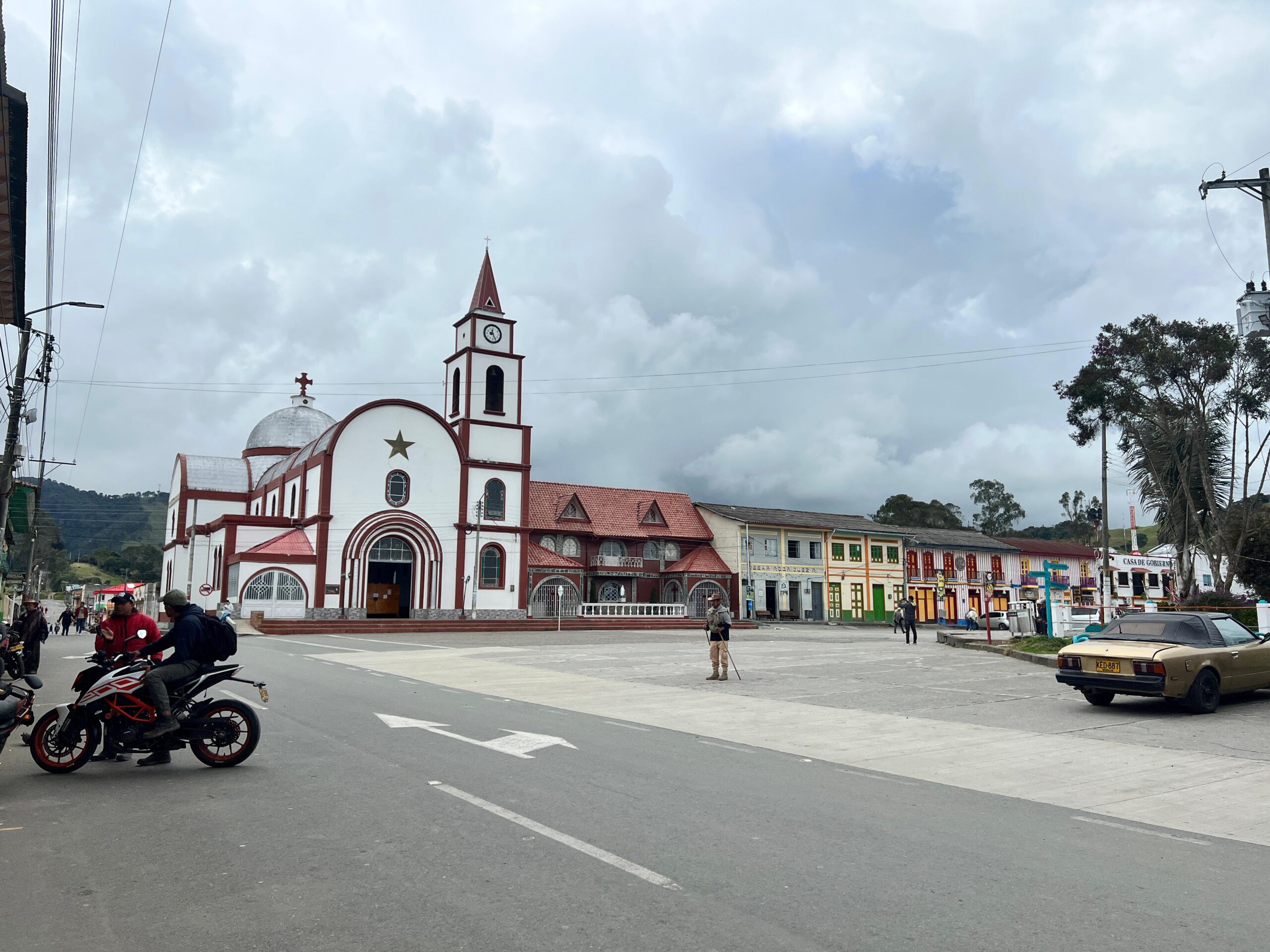 Autoridades del Tolima cierran filas para proteger el Parque Los Nevados en esta temporada 4