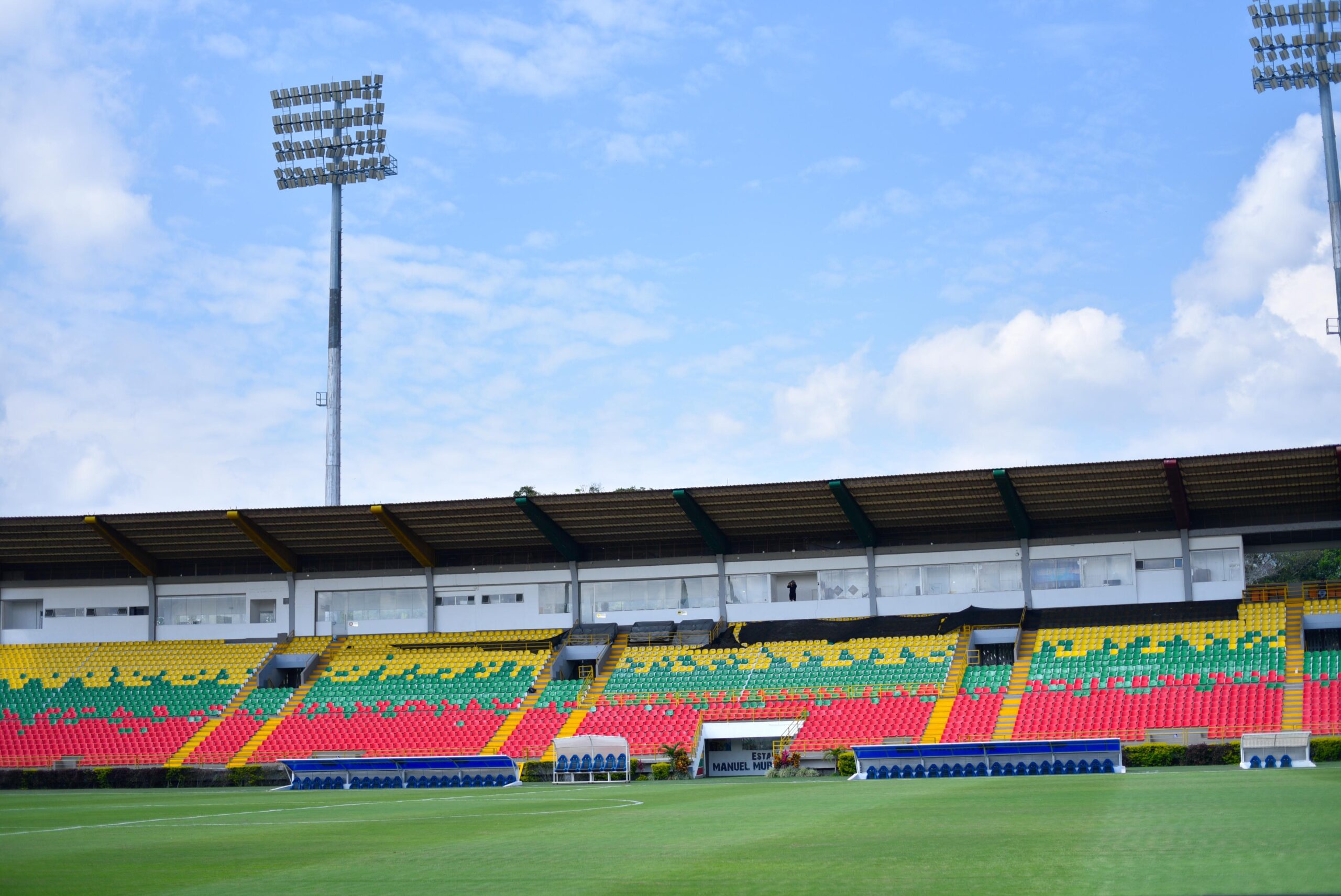 El estadio Manuel Murillo Toro se engalanó para la finalísima entre Deportes Tolima y Nacional 1