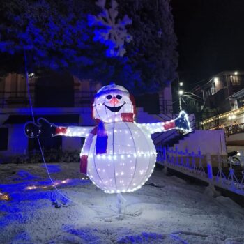 Casabianca ambienta su parque en Navidad con nieve artificial: un atractivo para visitar en el norte del Tolima 16