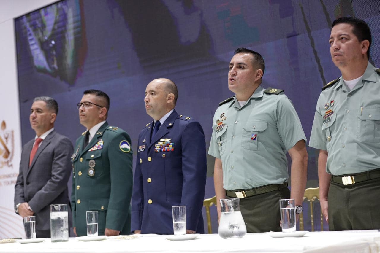 “Aquí tienen a una mujer que se sobrepone al miedo, gracias a ustedes”: Gobernadora 2