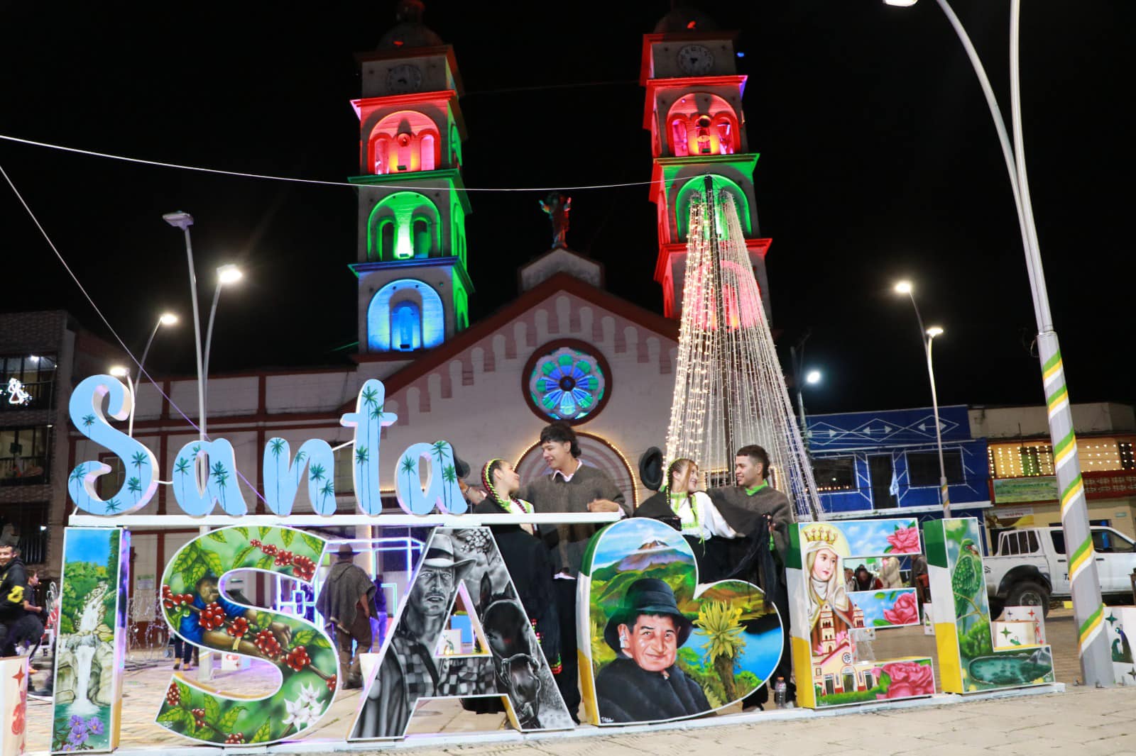 Santa Isabel estrena letras gigantes e invita a los turistas a visitar termales y cascadas 3