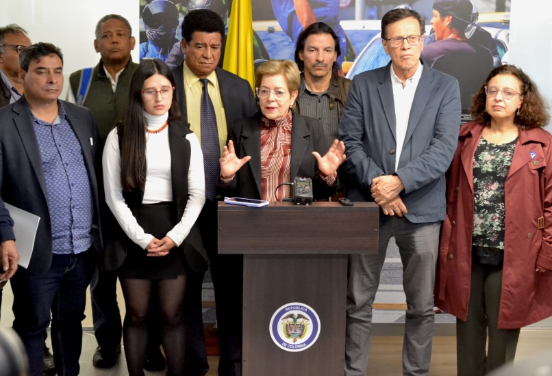 "Tenemos una aproximación de lo que será la cifra del incremento para salario mínimo 2025”: Ministra de Trabajo 1