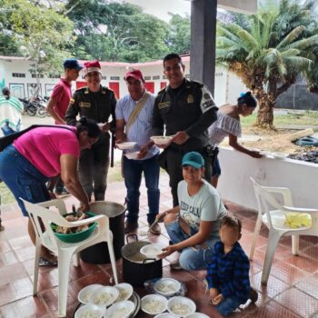 En Saldaña, Policía fomentó la solidaridad con recuperación del salón comunal de Pueblo Nuevo 4