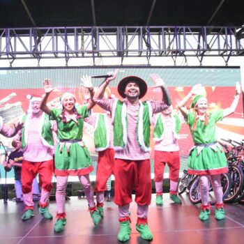 Comuna 7 recibió la alegría del Tour Navideño de la Gobernación del Tolima 3