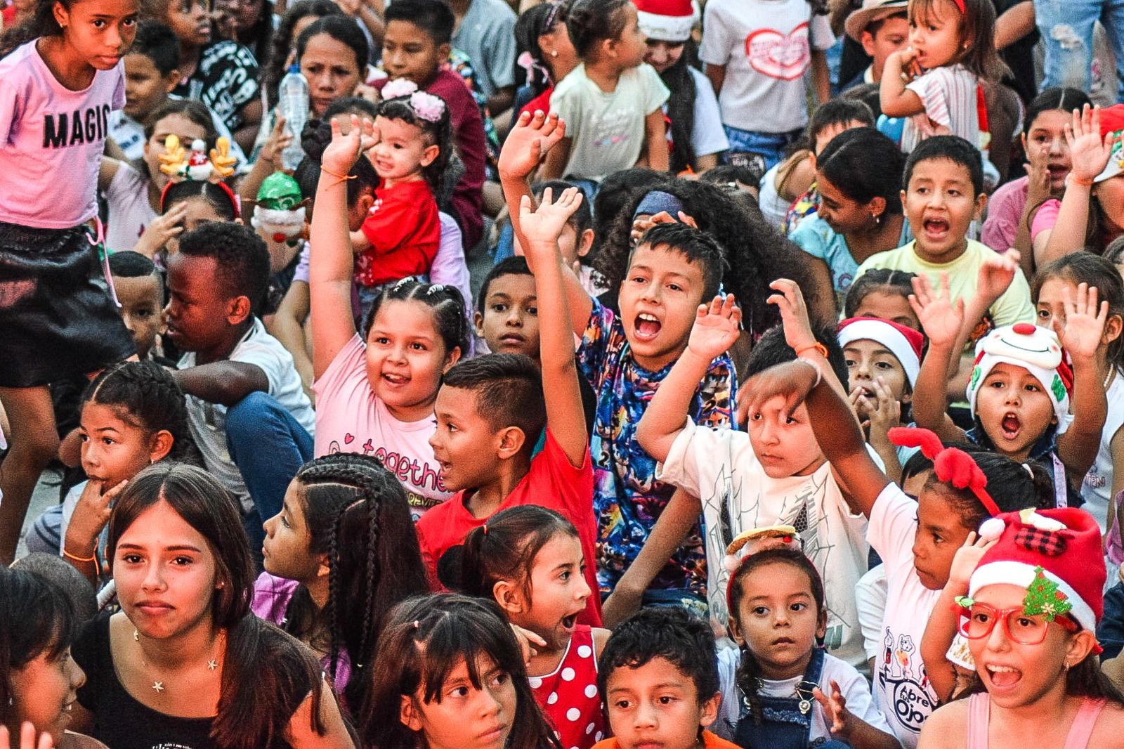 El Tour Navideño llenó de magia la Comuna 9 de Ibagué 5