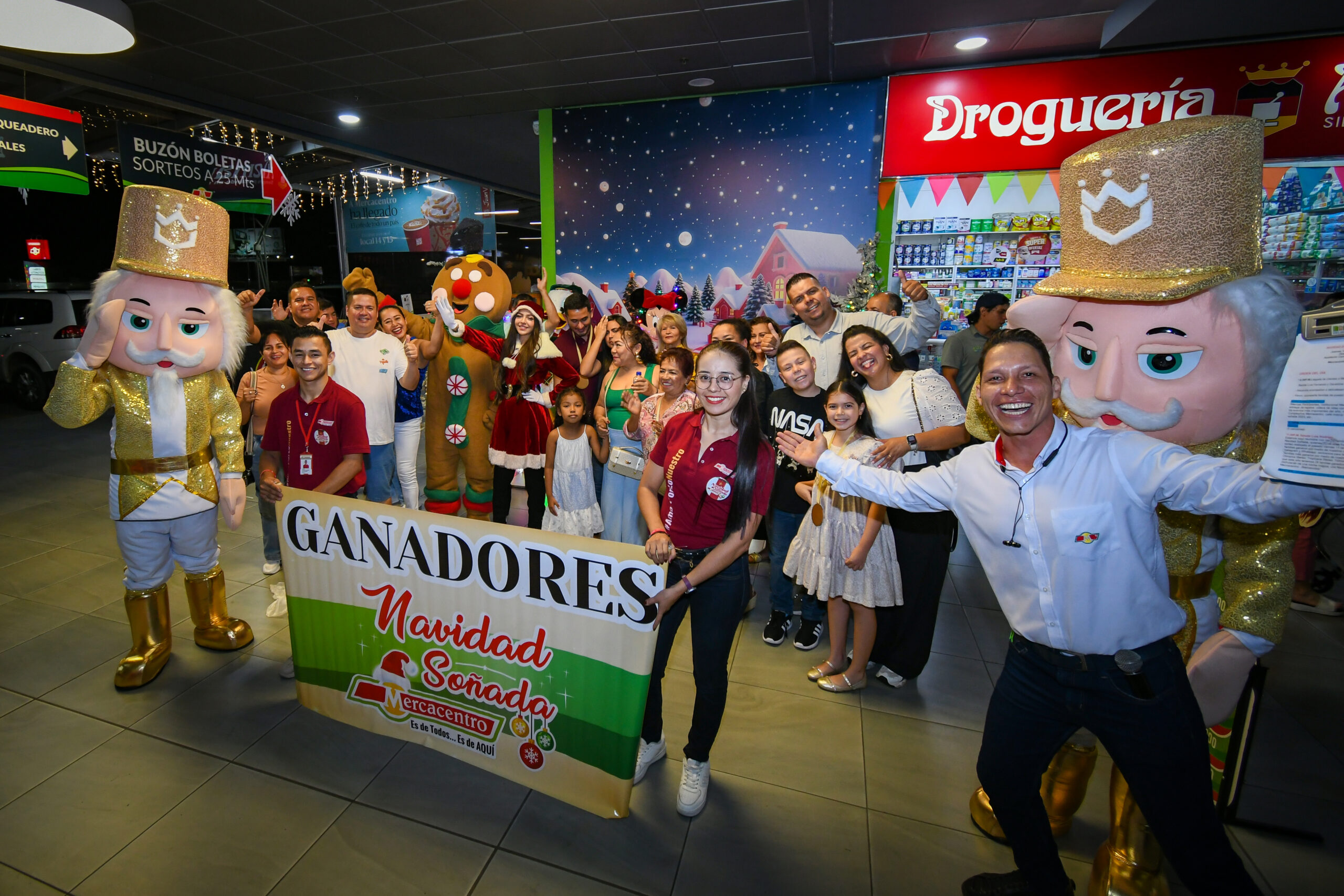 26 familias vivieron una Navidad Soñada con Mercacentro 1