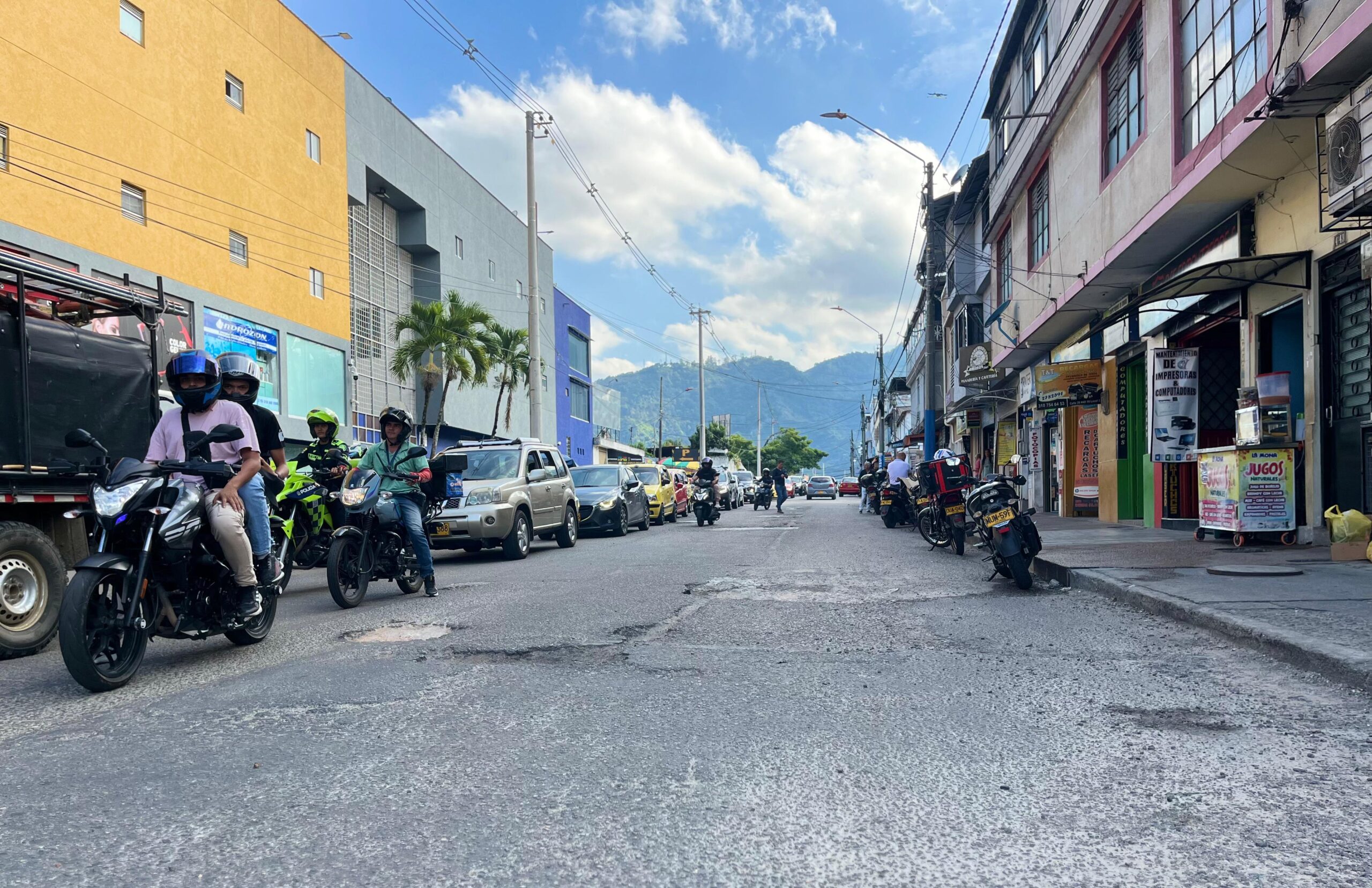 Estos serán los cierres viales de este lunes por rehabilitación de vías de la Alcaldía 2