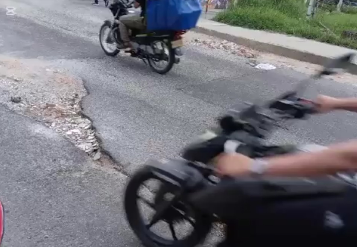 Edil contó y documentó más de 570 huecos en la comuna 7 de Ibagué 1