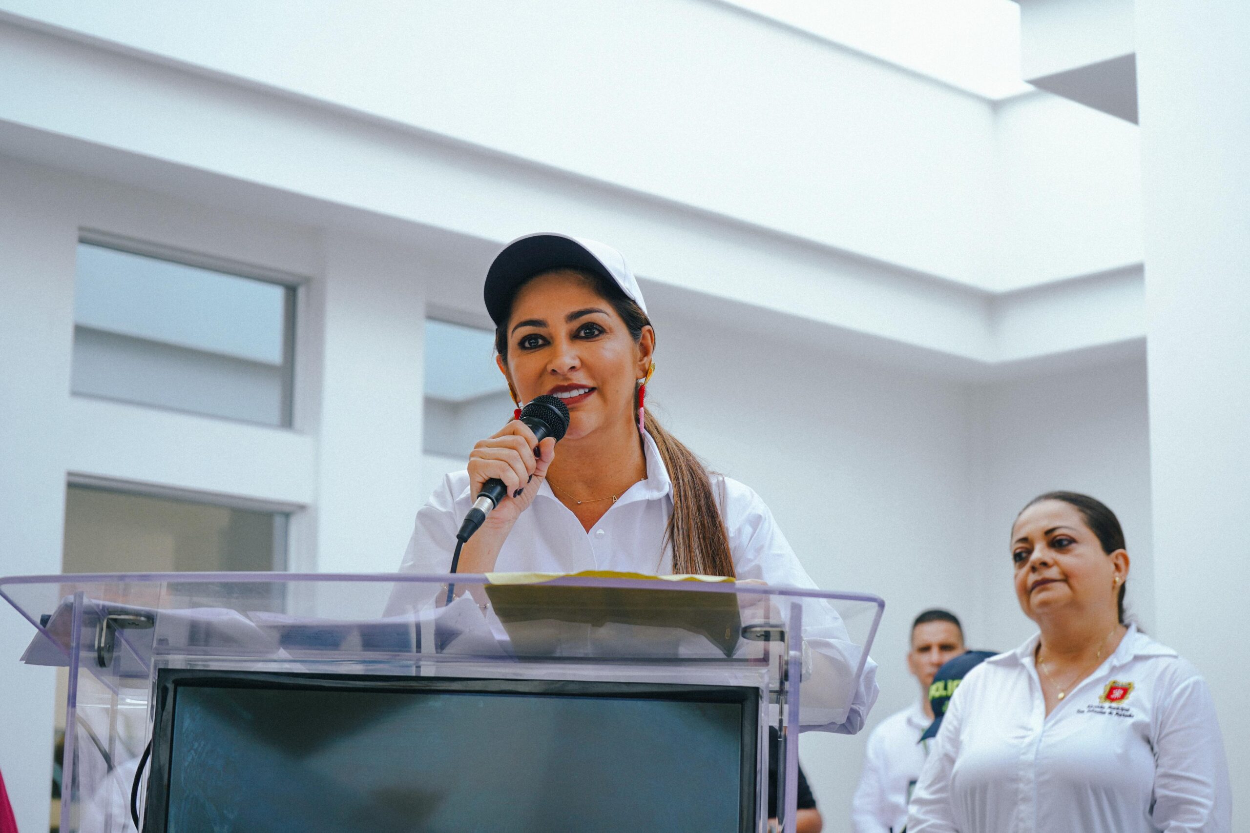 Gobernadora pidió a gerentes de hospitales priorizar austeridad y humanización en medio de la crisis del sector salud 1