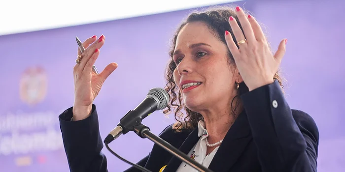 María Constanza García renuncia al Ministerio de Transporte 1