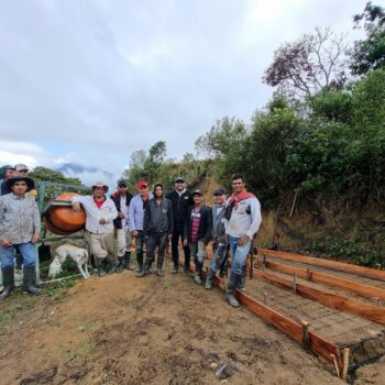 Alcaldía avanza en la construcción de más de 770 metros de placa huella en zona rural 3