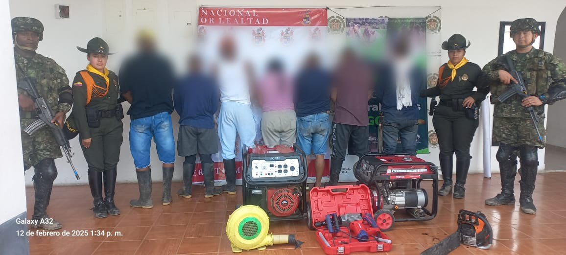 Duro golpe contra la minería ilegal en Ataco: 8 capturados 3